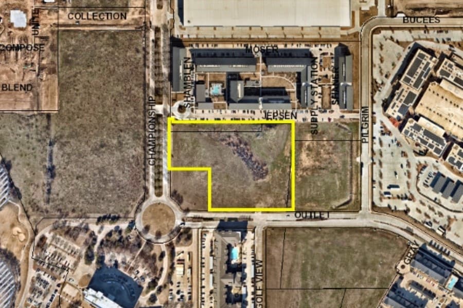 Fort Worth officials approve development of new apartment complex near Tanger Outlets