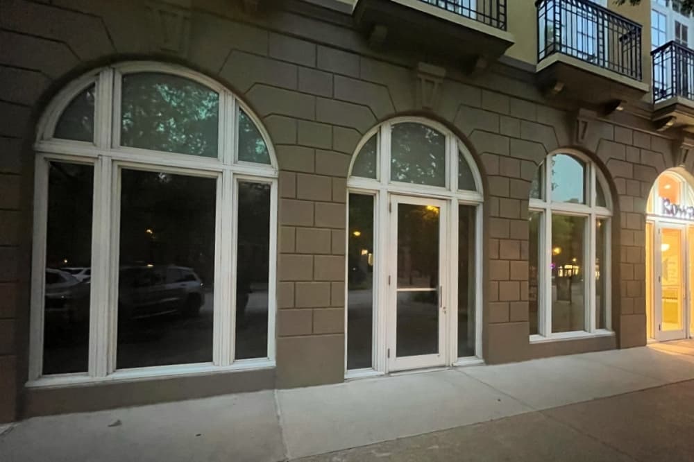 Vans closes location in Southlake Town Square