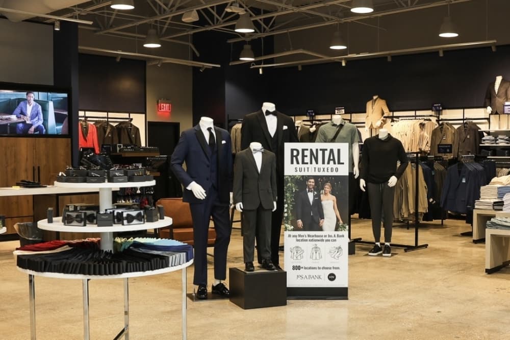 Men's Wearhouse now open in Cypress