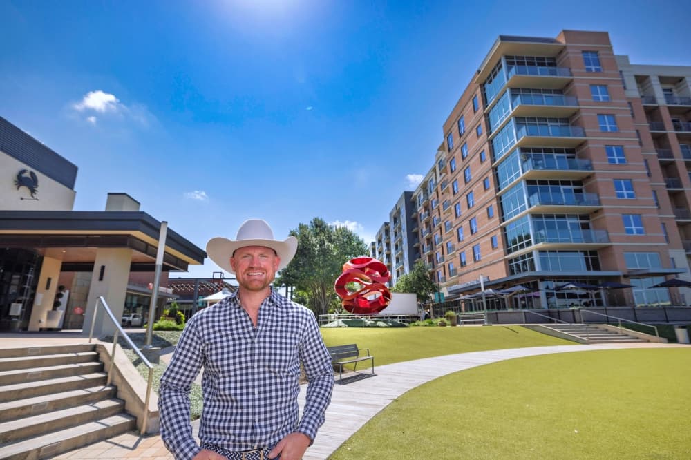 2 new restaurants coming to The Woodlands from chefs Austin Simmons and Aaron Bludorn