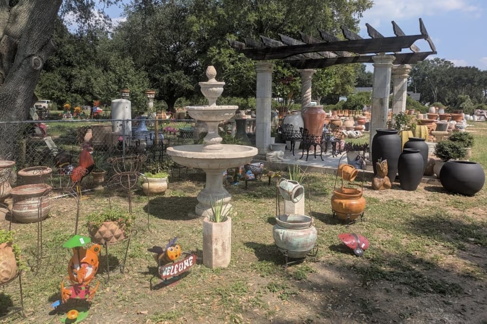 Imported Decor II relocates to Katy