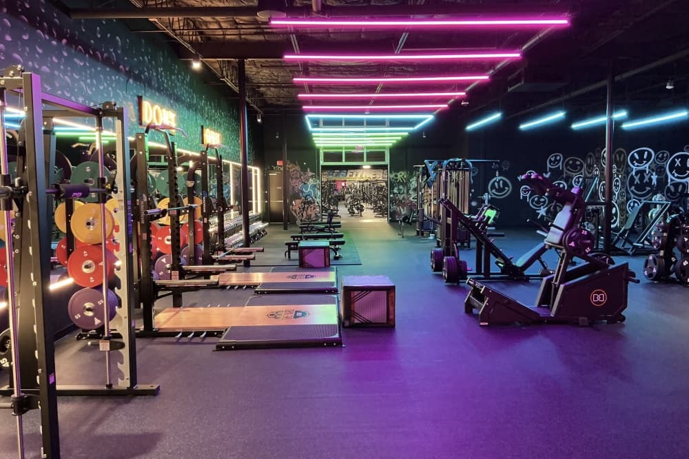 EōS Fitness opens first gym in Webster, 22nd gym in Texas