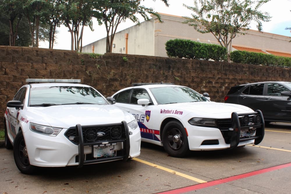 Harris County commissioners reject 64% pay raise for county’s 8 elected constables