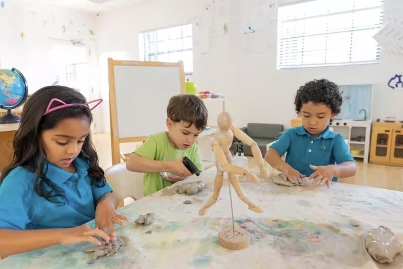 Early education school centered around child-led exploration to open in River Oaks