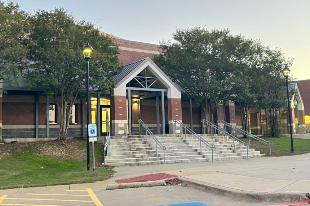 Lewisville ISD trustees renew contract with Serenity High for addiction support