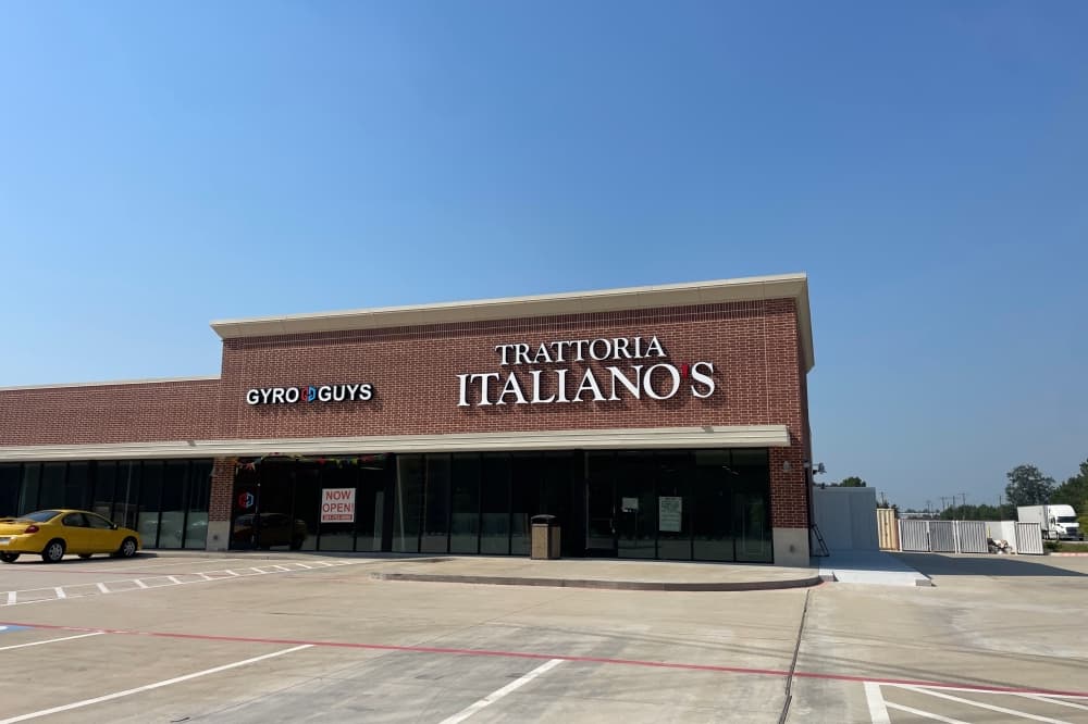 exterior of an italian restaurant