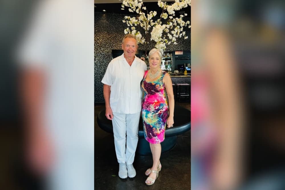 An image of the owners of the restaurant. 