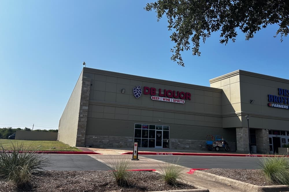 DB Liquor now open in Round Rock Crossing retail center