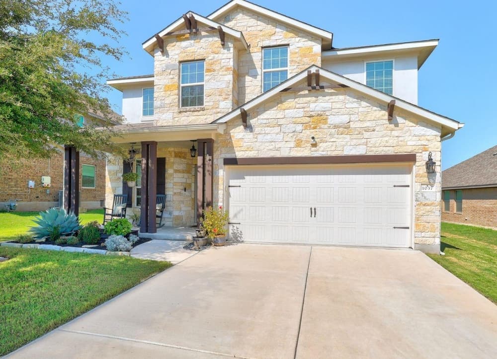 Leander and Liberty Hill home prices drop for August 2025