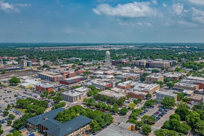 McKinney passes aggressive panhandling ordinance, tables other ordinances