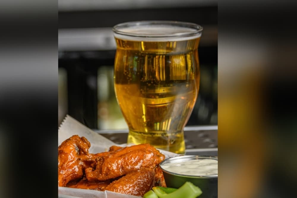 beer and wings