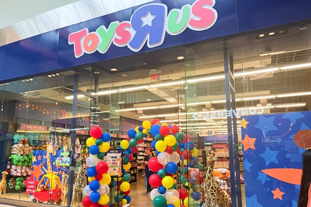 Toys 'R' Us opens standalone store in Grapevine