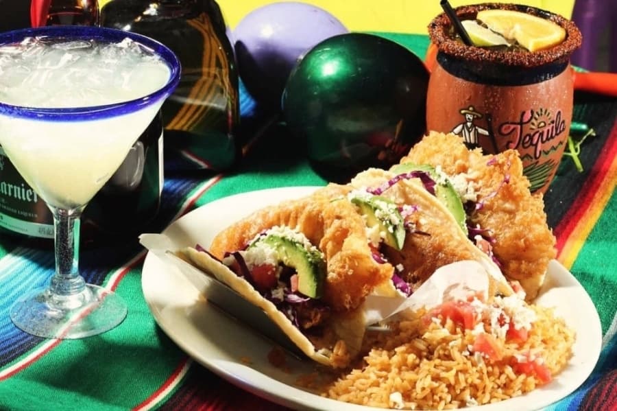 plate of tacos