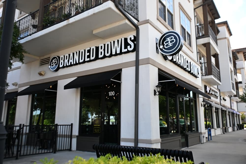 Branded Bowls serves salads, bowls in Flower Mound