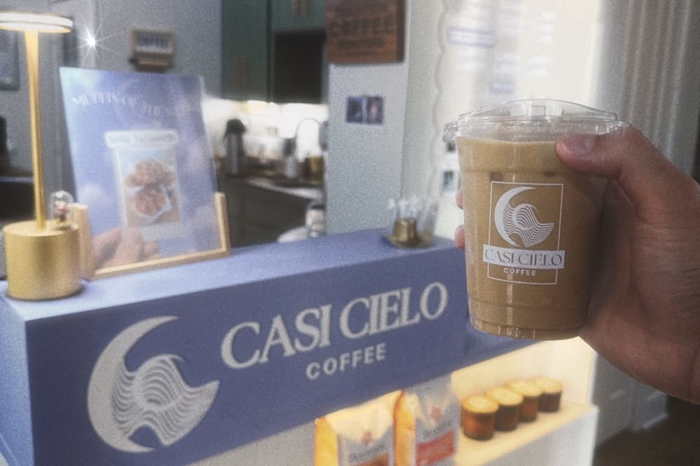 Front desk of Casi Cielo Coffee