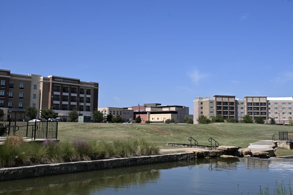 Flower Mound officials approve $583K arts center pre-design services contract