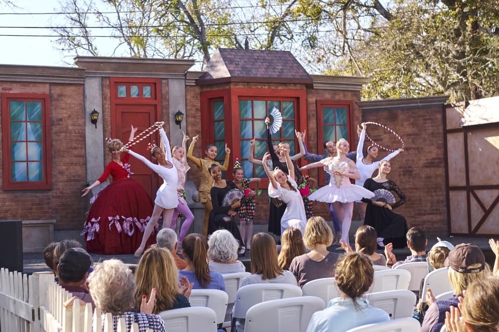 Boerne shines as host to the Hill Country’s premier holiday kick-off
