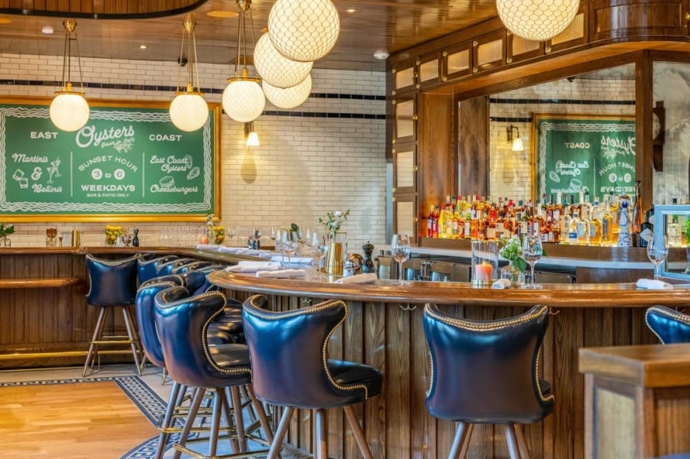 Hudson House bar 