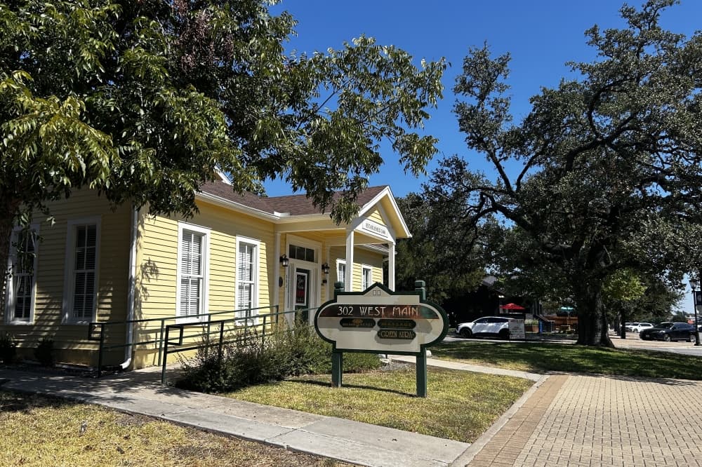Blue Diamond Boutique expands with second suite in downtown Round Rock