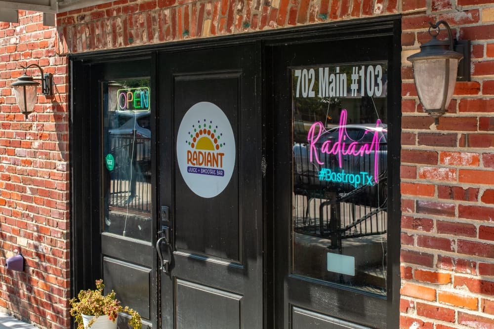 Radiant Juice + Smoothie Bar in Bastrop to transform into a wellness cafe