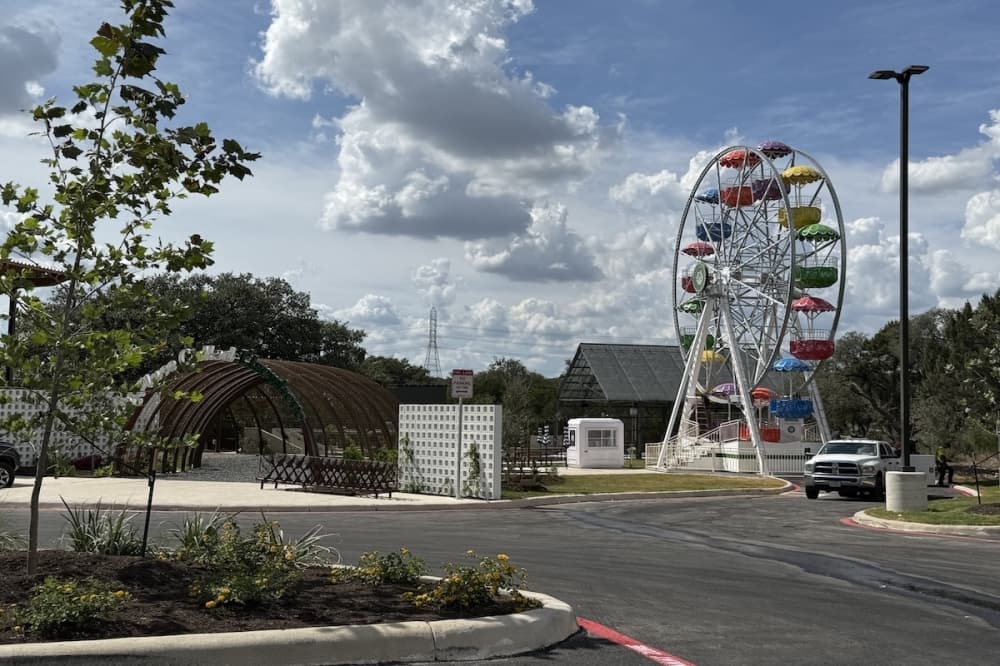 Elsewhere Too officially opens in North San Antonio