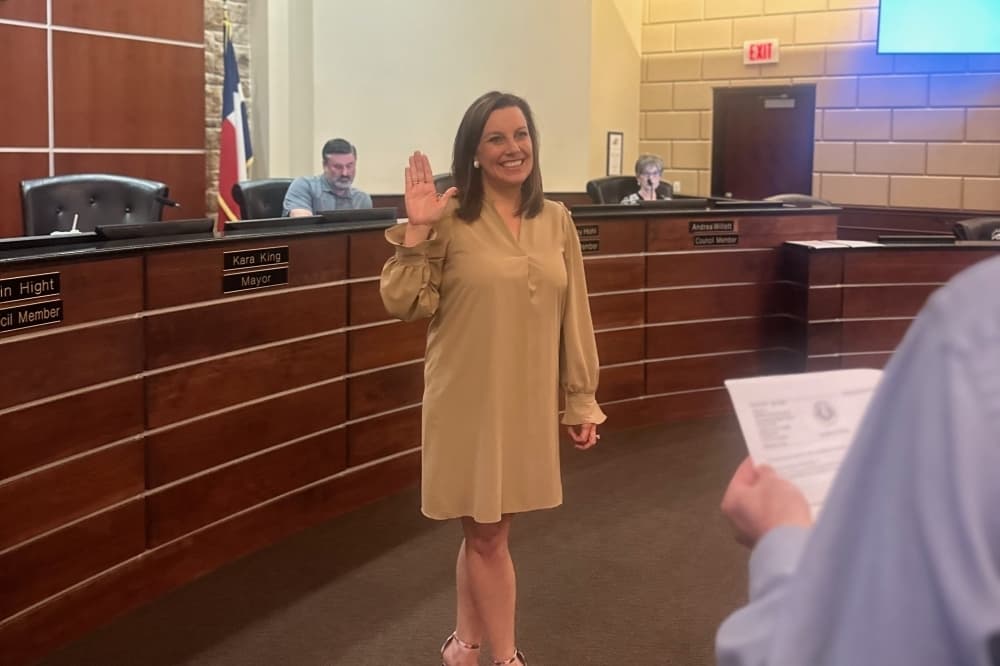Bee Cave Mayor Kara King announces campaign for U.S. District 10 representative