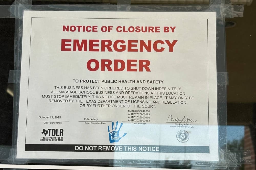 Onsite signage states Wellness Education Center is to be shut down indefinitely. ((Karen Chaney/Community Impact)