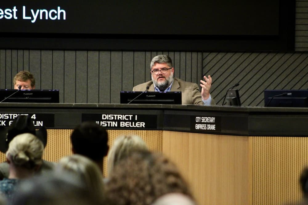 Council member Justin Beller speaks during an Oct. 21 McKinney City Council meeting. (Shelbie Hamilton/Community Impact)
