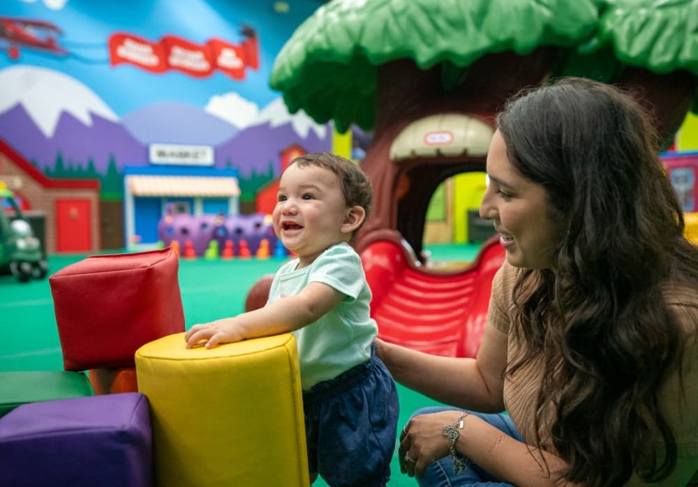 Toddler in Mt. Playmore 