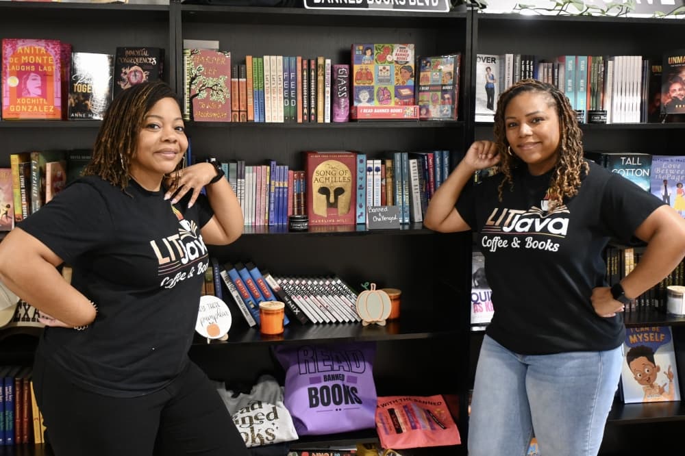 Angie Jackson and Dewana Montgomery met through a virtual book club in 2020. (Roo Moody/Community Impact)