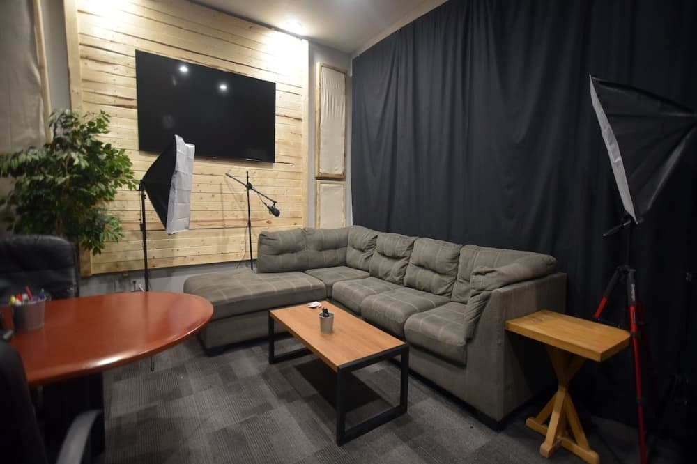 Vox & Vistas in Cedar Park lets podcasters get their voices heard
