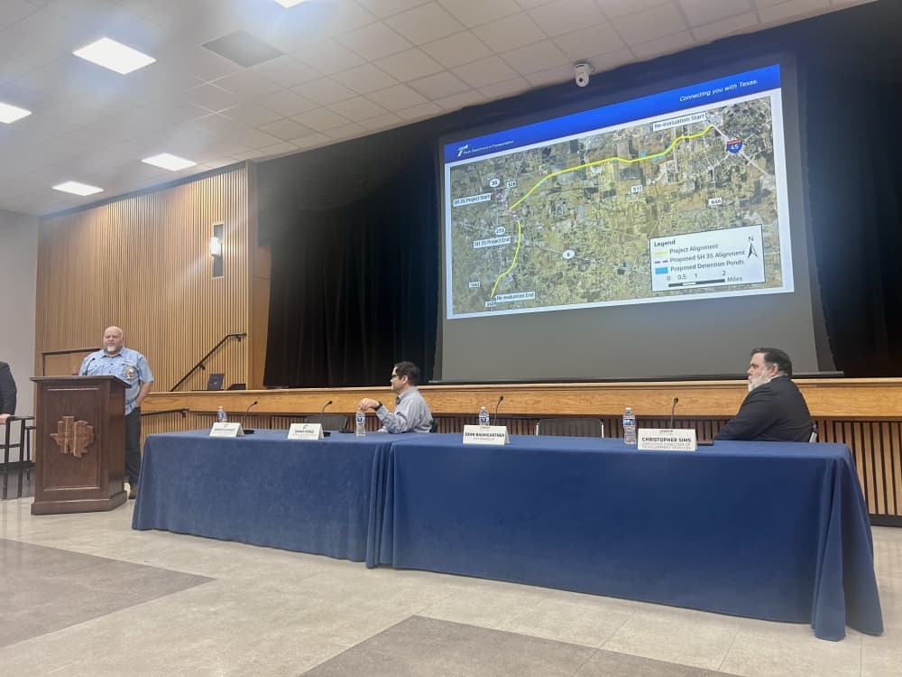 TxDOT reviews Grand Parkway project in League City