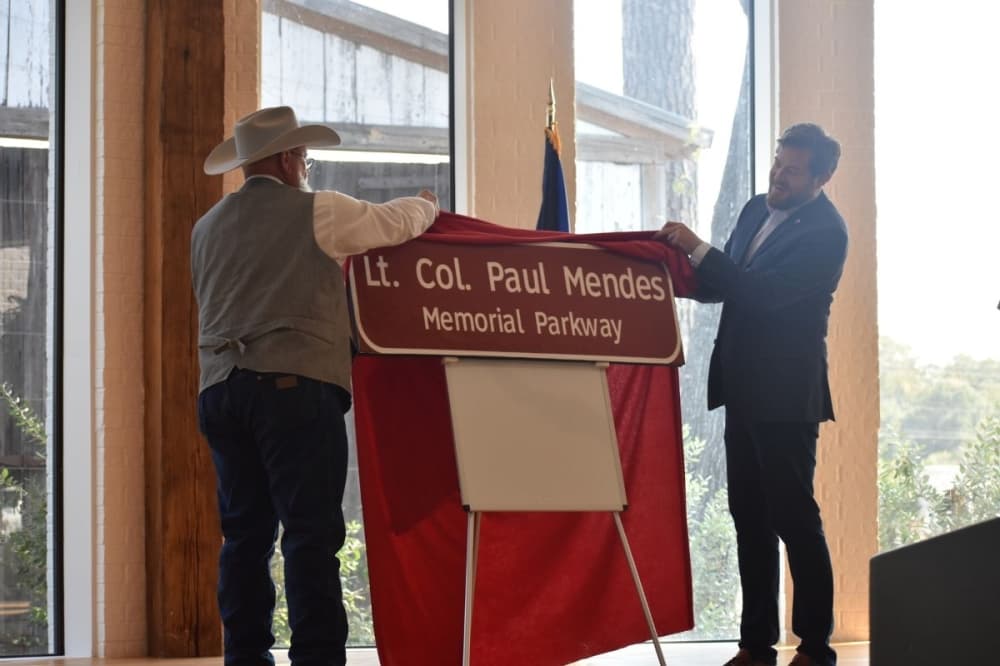 Magnolia veteran, former city leader Paul Mendes remembered with Hwy. 249 dedication