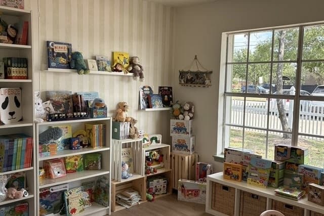Soda shop, toy store coming to Friendswood