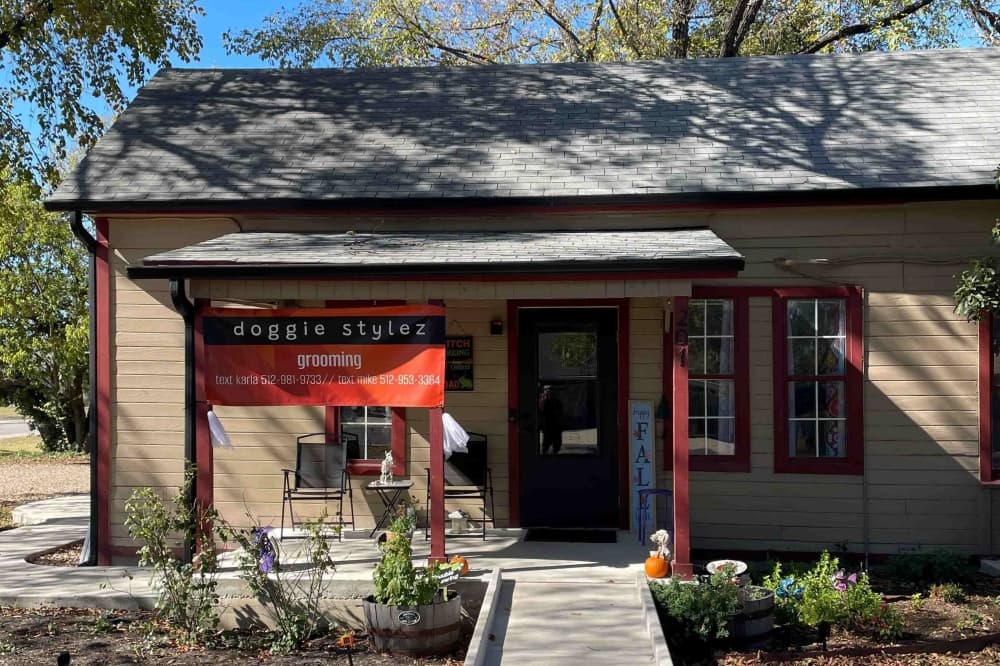 Doggie Stylez Grooming moves to Hutto