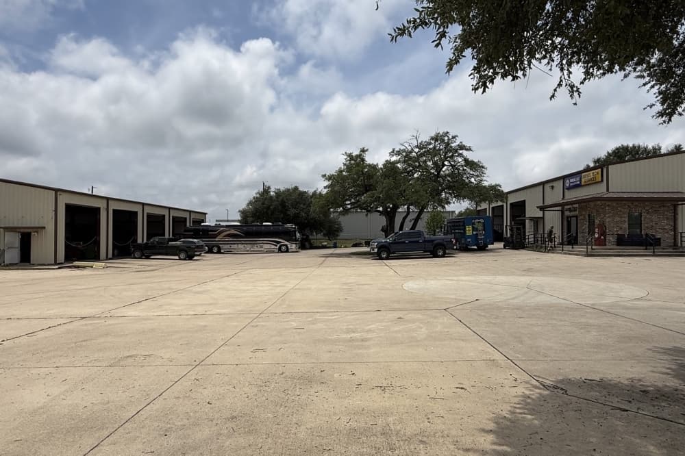 Dave’s Ultimate Automotive is now open in Leander