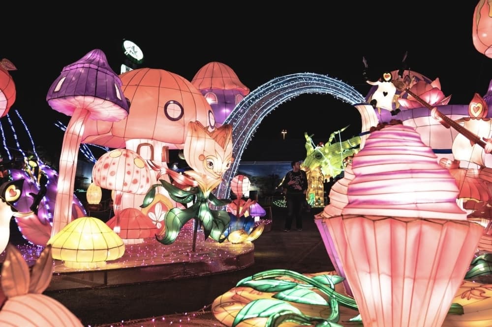 Magical Winter Lights features twinkling lights, festive decorations and various attractions. (Courtesy Magical Winter Lights)