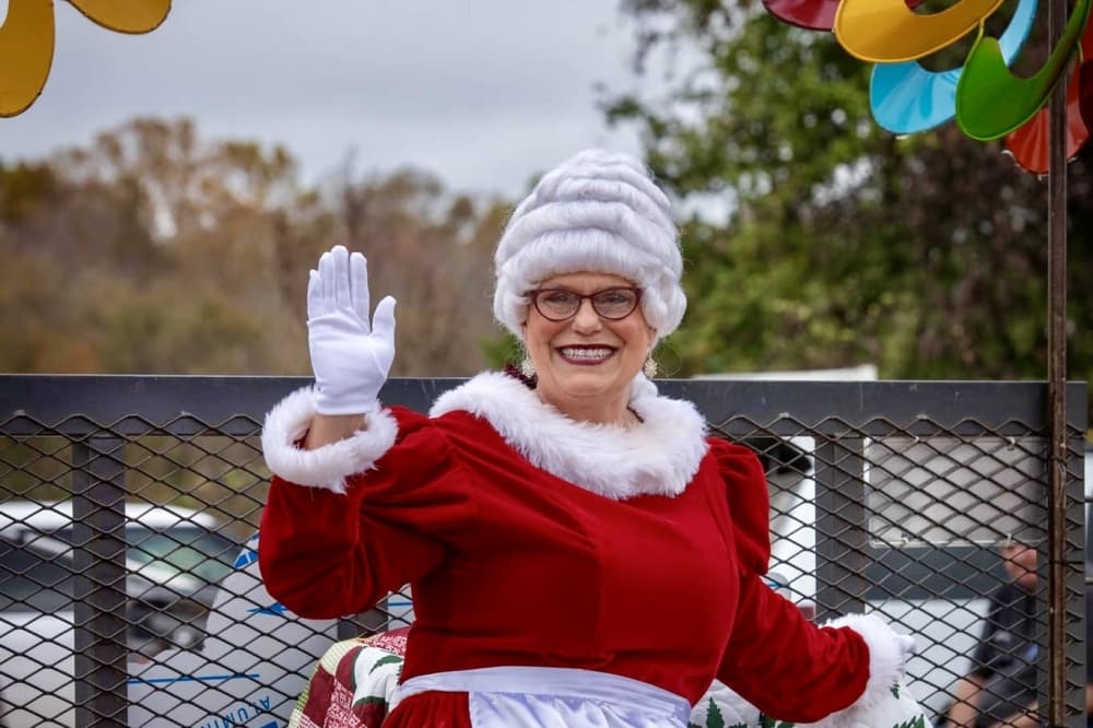 Montgomery County Mistletoe Market, Willis Christmas Parade: 19 events to attend this holiday season in Conroe, Montgomery