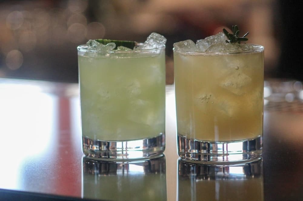 two glasses of drinks