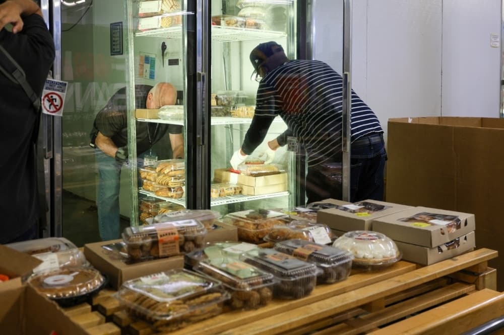 100 pounds of hope: The Kitchen Table assists neighbors in need
