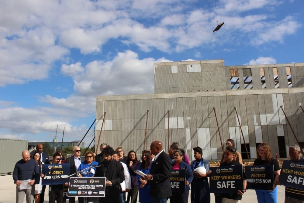 Harris County commissioners pass countywide worksite safety policy