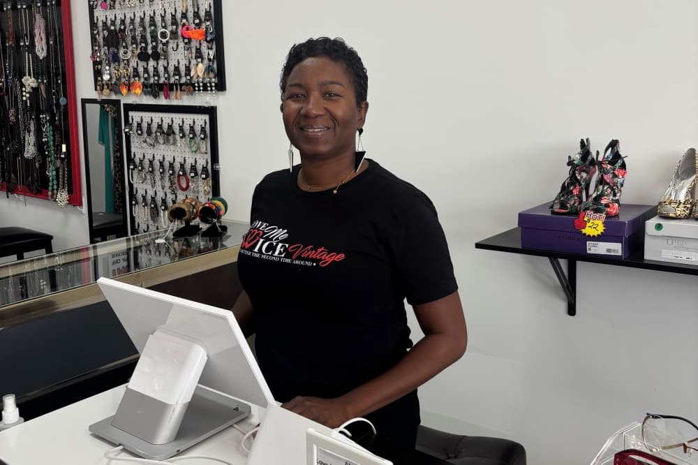 Love Me Twice Vintage brings sustainable style to Missouri City