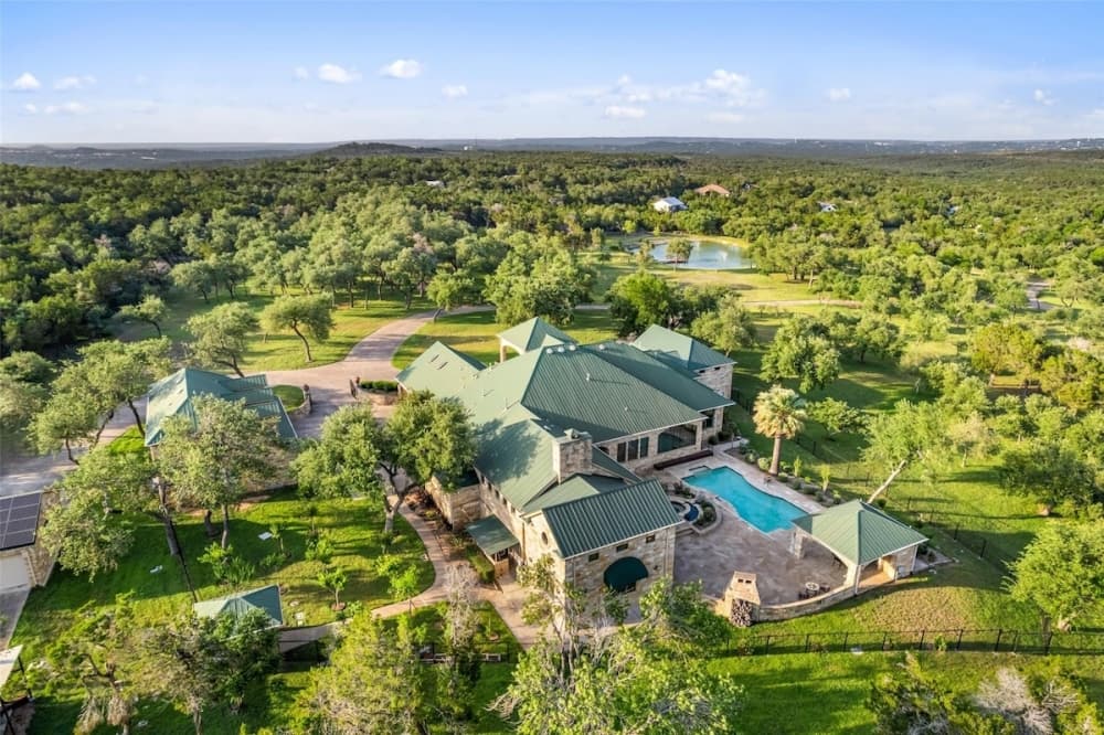 Southwest Austin, Dripping Springs homes spent less time on the market in October 2025 year over year