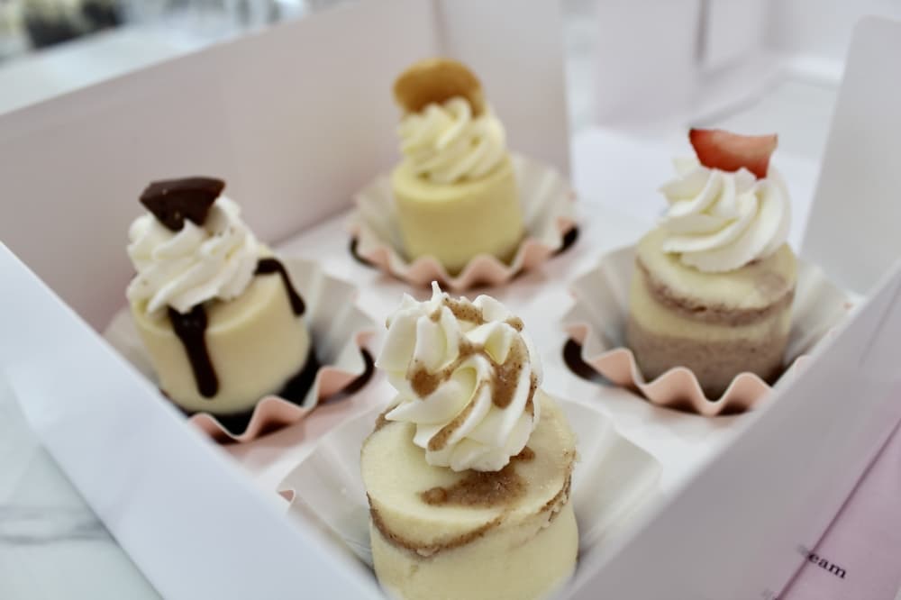 Kendal & Kelby Cheesecakes offers freshly baked cheesecakes in Cypress