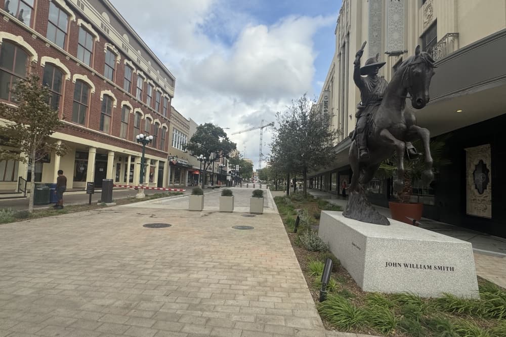 The Alamo hosts grand opening of Alamo Promenade