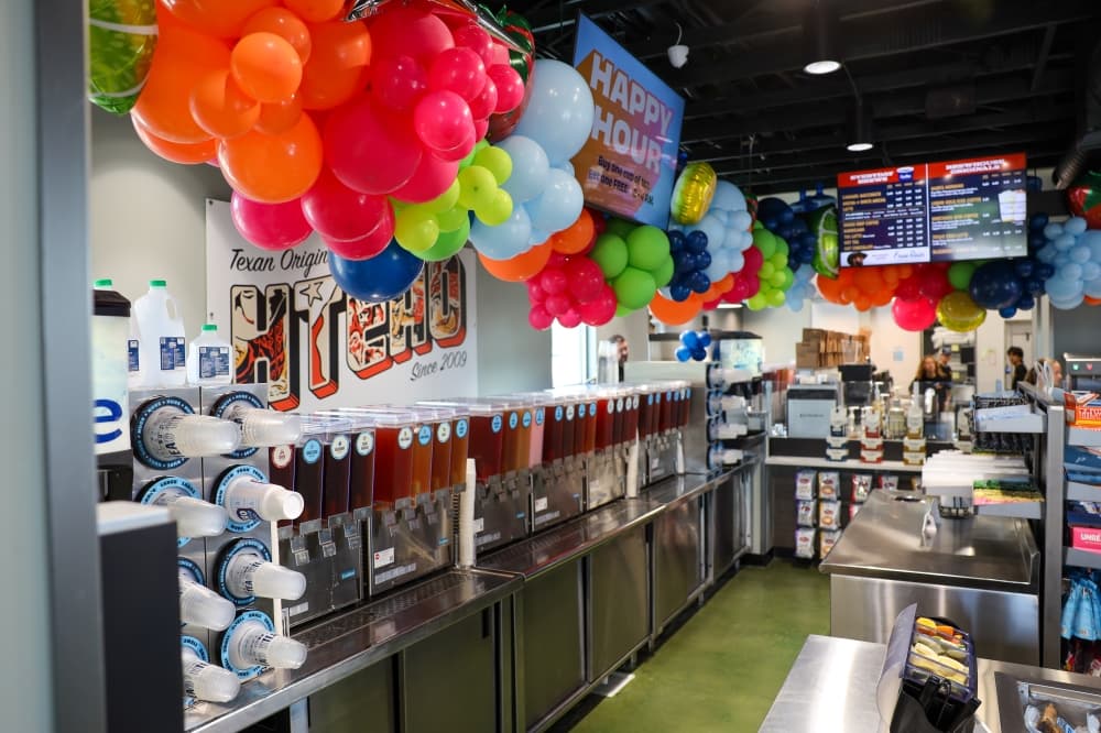 HTeaO hosts grand opening of first Roanoke location