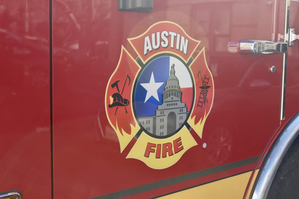 Austin firefighter contract vote delayed due to budget concerns over union petition measure