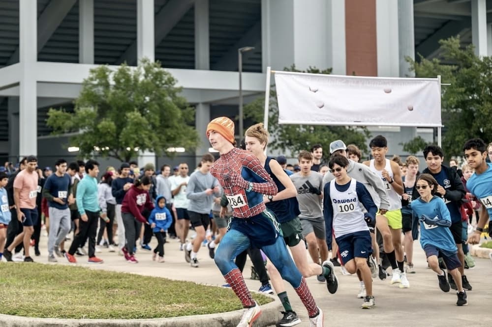people running 