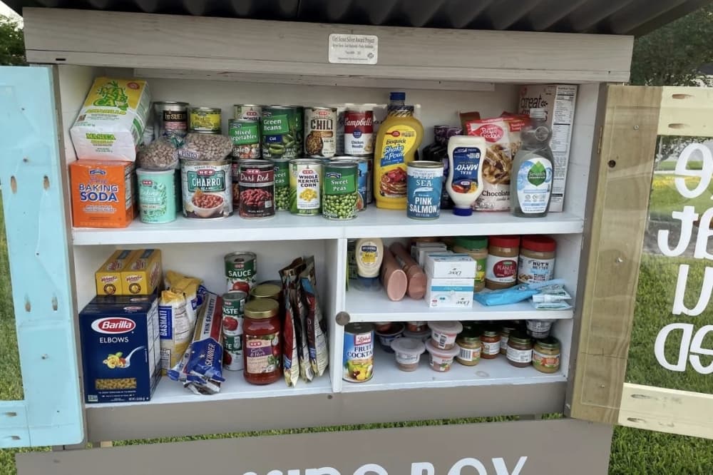Friendswood ISD offers blessing box for people in need
