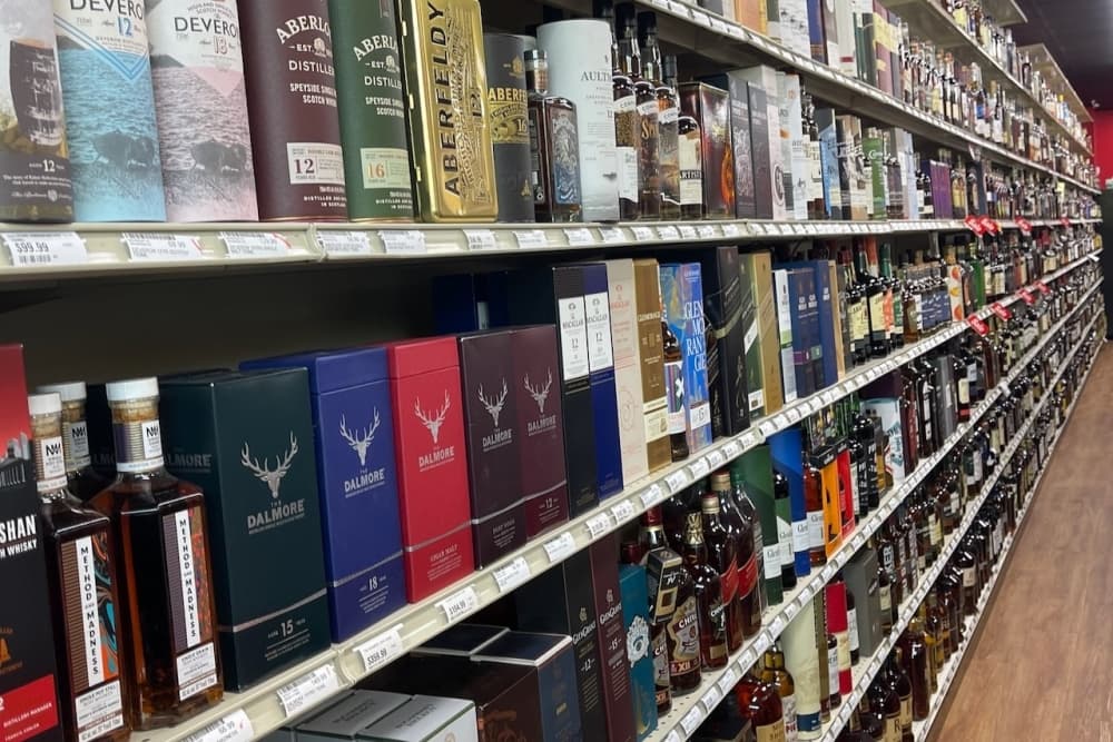 Grand Liquor coming to Gleannloch Crossing in Spring